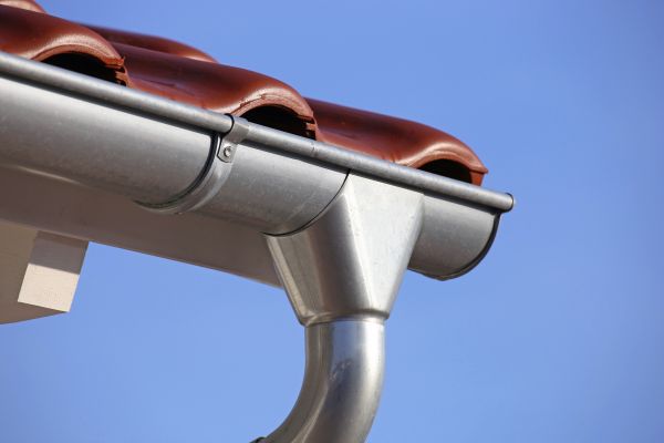 Steel Gutters Service in San Mateo