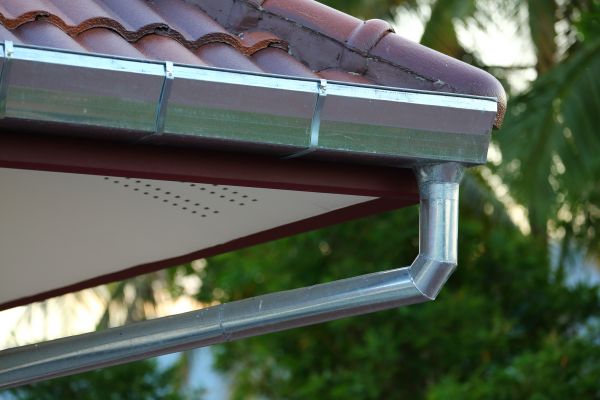 Metal Gutter Repair in San Mateo