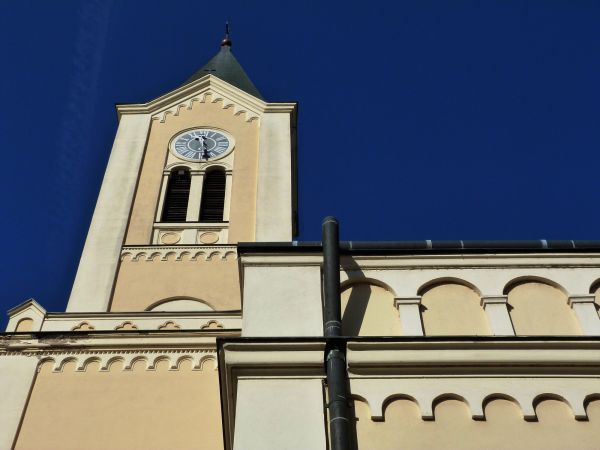 Church Gutter Installation in San Mateo